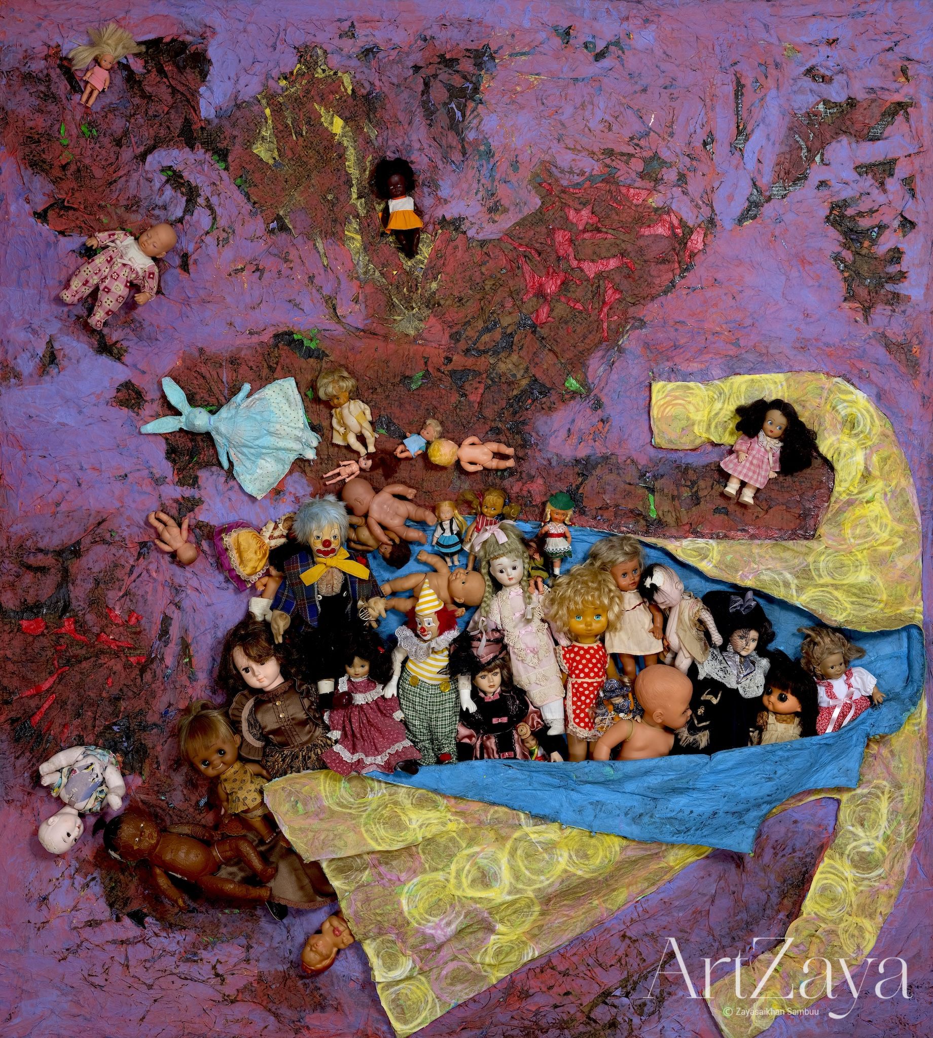 Sleep sleep creepy dolls